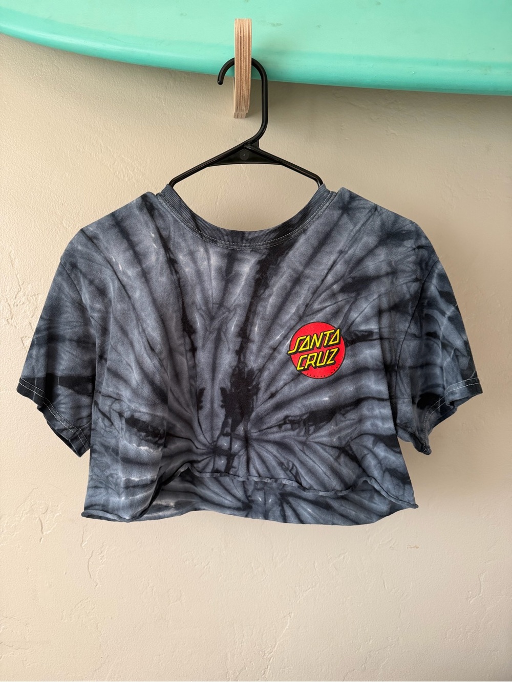 Santa Cruz Black and Gray Logo Neck Tag Tee